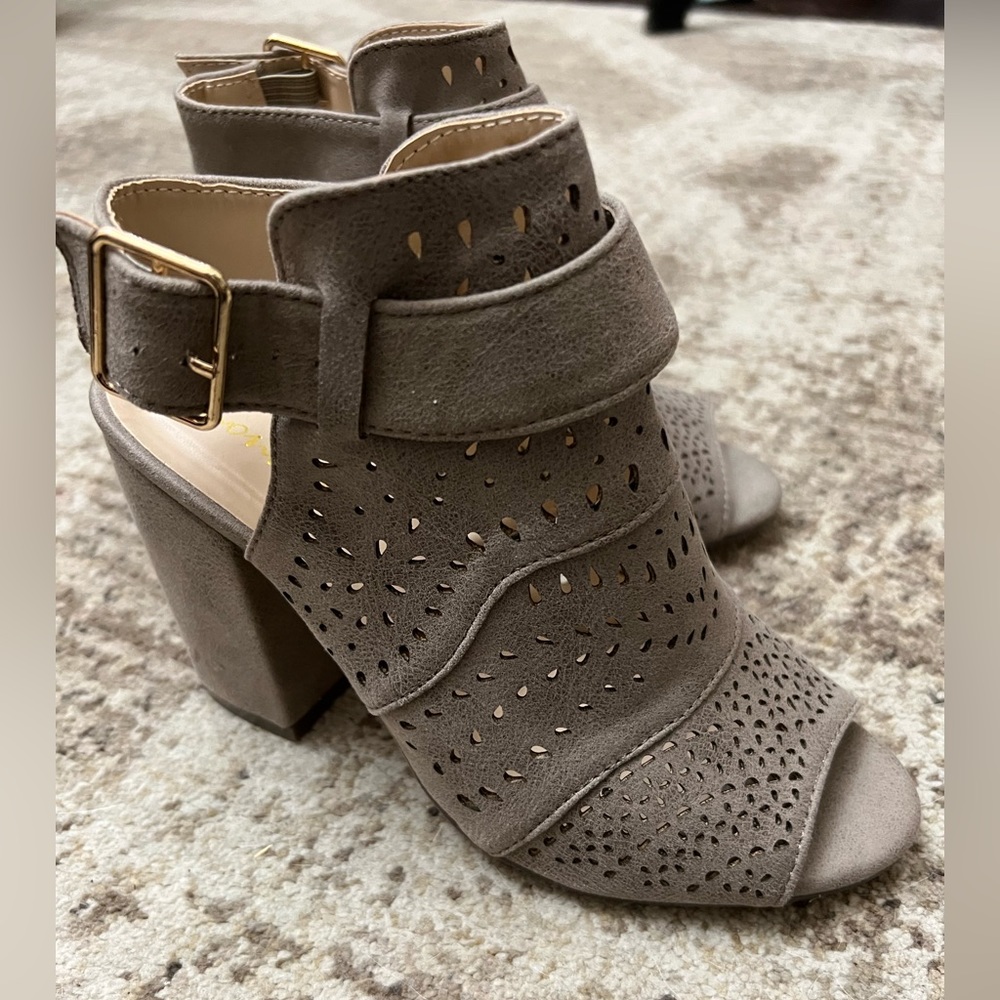 Bonnibel boho peep toe sandals